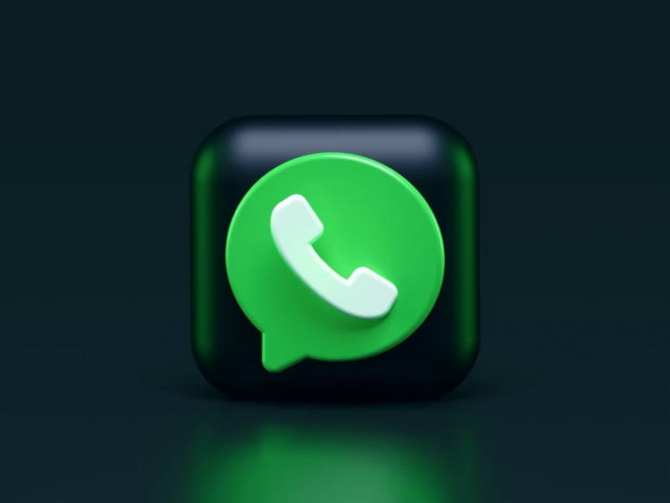 Интернет наводнили вредоносные клоны мессенджера WhatsApp