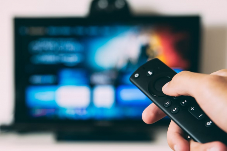 Google разрешила производителям телевизоров использовать Amazon Fire OS