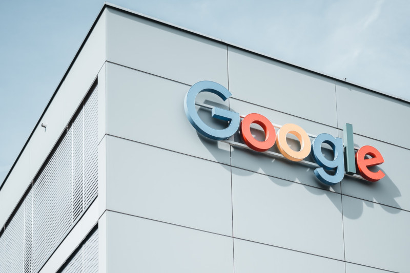Представлен ИИ-помощник программиста Google Codey — конкурент GitHub Copilot